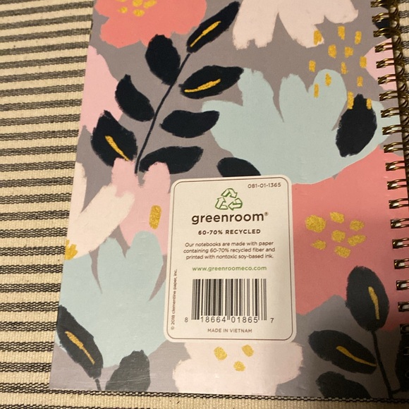 5 Notebook Set - Picture 7 of 7